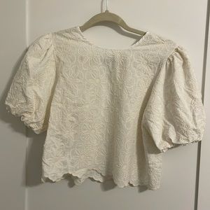 Puff Sleeve Top. Blouse